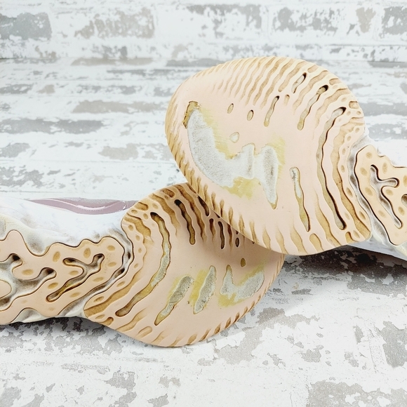 Nike React Infinity Run Flyknit Womens Pink Running Athleisure Sneakers O216 - Picture 9 of 11